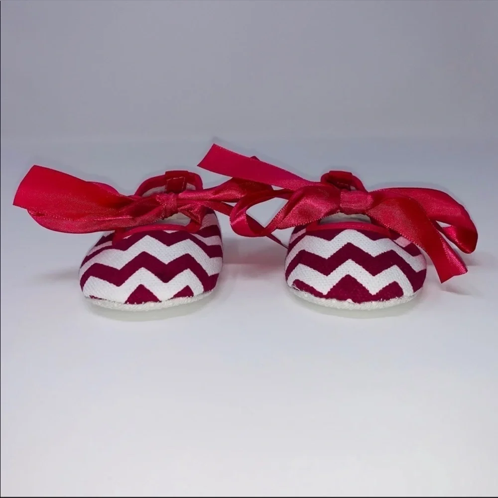 NEW Newborn Baby Girl Crib Shoes Pink